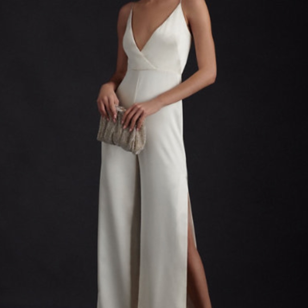 ML Monique Lhuillier Doutzen V-Neck Jumpsuit